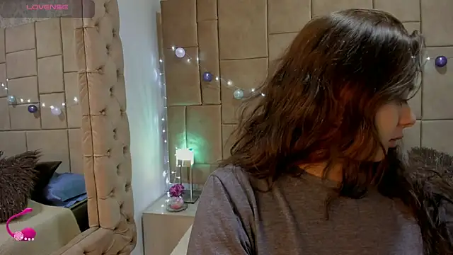 ambar 69  online show from October 2025 04:32:01 AM