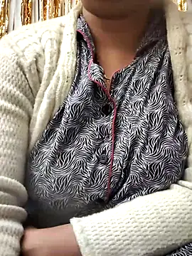 Alina-khan online show from February 2026 07:50:02 PM