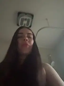 Snapshot of valentinalamont chatting on September 2025 05:57:01 PM valentinalamont online show from September 2025 05:57:01 PM