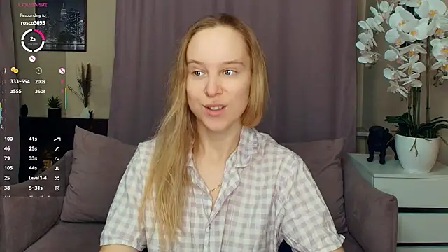 SoonMoor online show from February 2026 06:58:01 PM