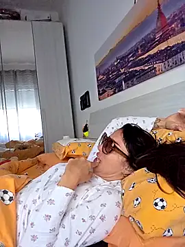 Snapshot of sexy7883 chatting on November 2025 06:47:01 AM sexy7883 online show from November 2025 06:47:01 AM