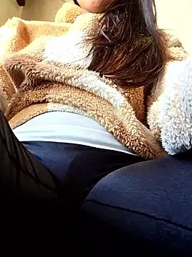 sexy7883 online show from April 2026 07:45:01 AM