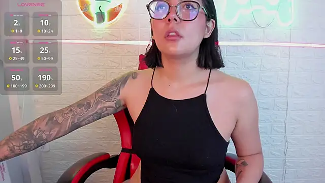 LolaXXXperience online show from November 2025 11:31:02 AM