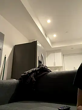 aurorasparkles online show from November 2025 01:32:02 PM