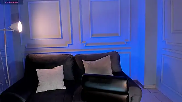 LucyWeiss  online show from November 2025 07:47:01 PM