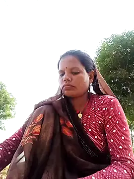 Snapshot of Sapna_ji45 chatting on October 2025 04:13:02 AM Sapna ji45 online show from October 2025 04:13:02 AM