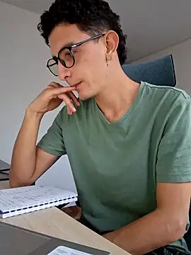 STEVAN RXX online show from October 2025 09:36:01 PM