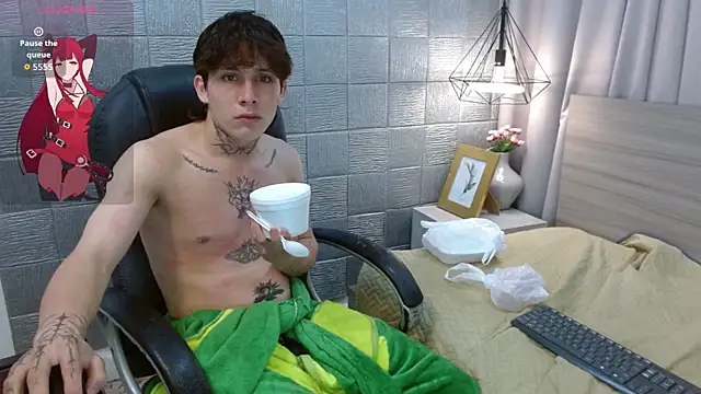 Iantwink18 online show from September 2025 05:14:02 PM