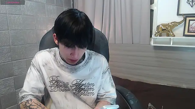 Iantwink18 online show from January 2026 04:05:02 AM