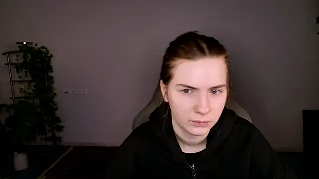 AliceCUNTach online show from December 2025 05:16:01 AM