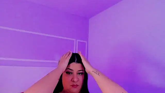 TianaGlow26 online show from February 2026 07:09:01 PM