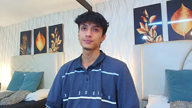 Lean Portman online show from November 2025 08:30:02 PM