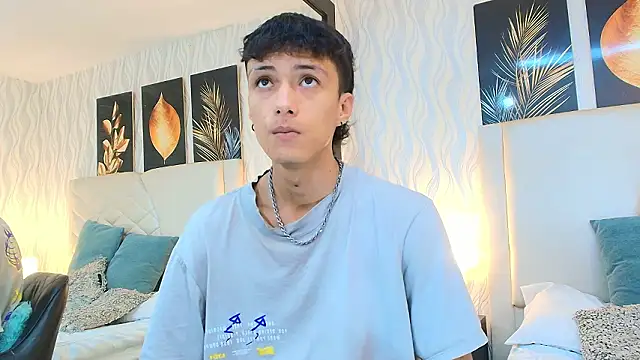 Lean Portman online show from March 2026 09:21:01 PM