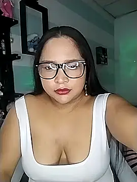 Angelly ricura online show from October 2025 02:03:02 PM
