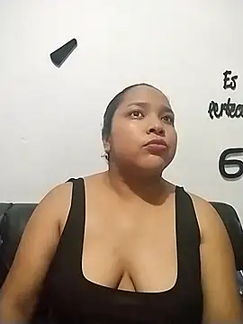 Angelly ricura online show from December 2025 01:44:02 AM