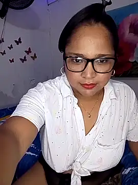 Angelly ricura online show from March 2026 04:36:01 AM