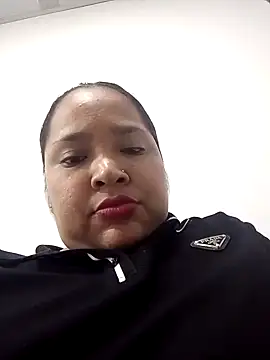 Angelly ricura online show from June 2026 05:52:01 AM