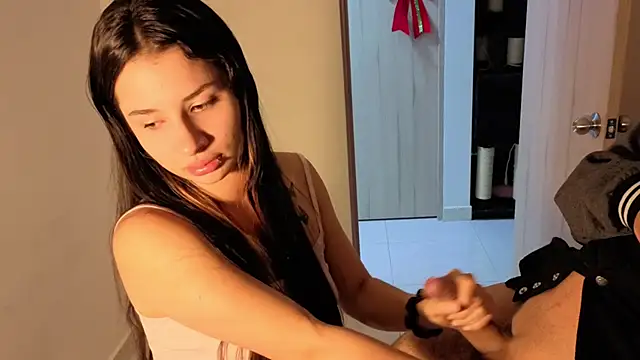 0ne 0f 0ne online show from November 2025 03:07:01 AM