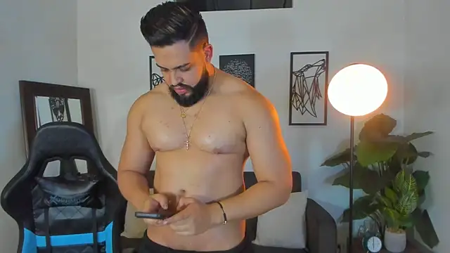 Justin kingX7 online show from March 2026 03:39:02 AM