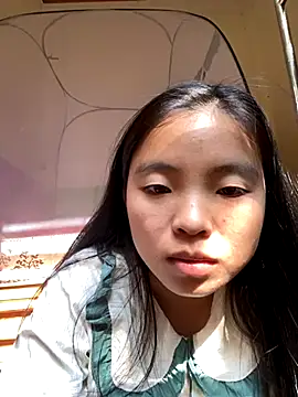 viluna online show from November 2025 04:56:01 AM