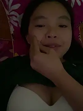 viluna online show from December 2025 05:45:02 AM