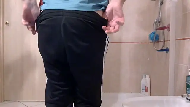 Amicisegreti online show from March 2026 08:48:02 PM