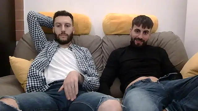 Amicisegreti online show from April 2026 09:10:02 PM