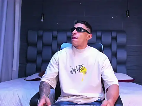 adrian ray online show from November 2025 12:08:02 PM