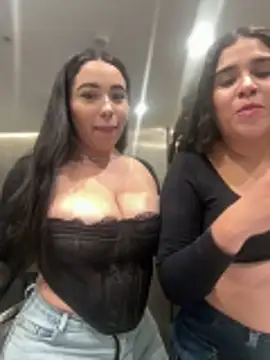 Snapshot of SofiaWildee chatting on June 2026 01:28:02 AM SofiaWildee online show from June 2026 01:28:02 AM