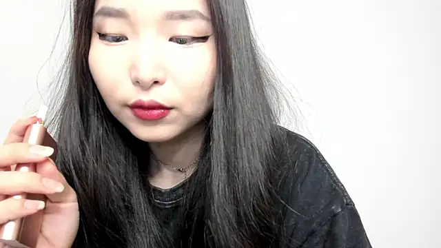 Soyun Mia online show from March 2026 01:25:01 PM