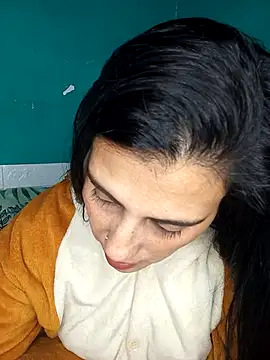 Snapshot of kariciasecreta chatting on November 2025 12:44:01 AM kariciasecreta online show from November 2025 12:44:01 AM