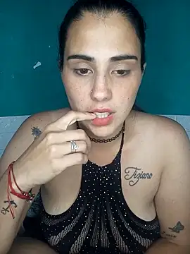 Snapshot of kariciasecreta chatting on November 2025 02:12:02 AM kariciasecreta online show from November 2025 02:12:02 AM