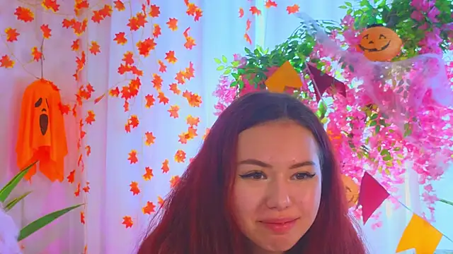 Snapshot of JenniferGlover chatting on November 2025 08:05:02 AM JenniferGlover online show from November 2025 08:05:02 AM