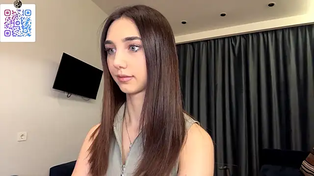 LinaMour online show from December 2025 10:17:02 PM