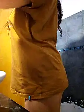 Snapshot of isabella931054 chatting on November 2025 11:21:01 AM isabella931054 online show from November 2025 11:21:01 AM