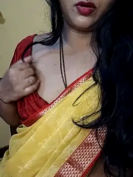Snapshot of Angel0731 chatting on June 2026 05:12:02 PM Angel0731 online show from June 2026 05:12:02 PM
