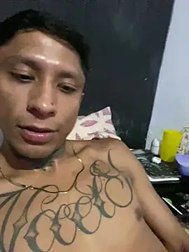 Snapshot of AARON_HO chatting on April 2026 08:12:01 AM AARON HO online show from April 2026 08:12:01 AM