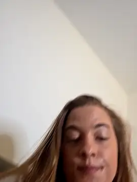 Luna Lynn online show from June 2026 10:56:02 PM
