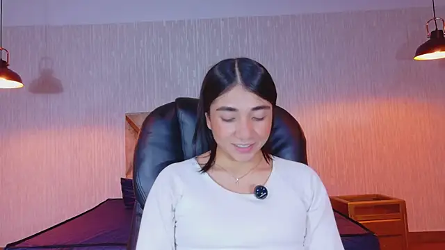 Snapshot of Aurora_jones11 chatting on December 2025 12:51:01 AM Aurora jones11 online show from December 2025 12:51:01 AM