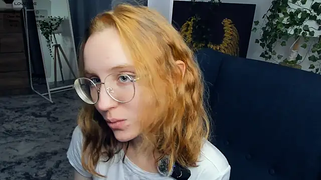 IiceVeinss online show from October 2025 07:40:02 AM