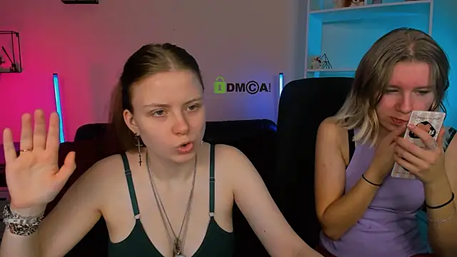 Snapshot of gloria_bubble chatting on November 2025 10:21:01 AM gloria bubble online show from November 2025 10:21:01 AM