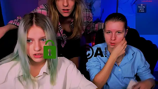 Snapshot of gloria_bubble chatting on November 2025 10:17:02 AM gloria bubble online show from November 2025 10:17:02 AM