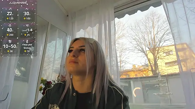 Ella Vee online show from March 2026 05:44:02 AM