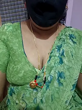 luci-queen online show from April 2026 07:14:01 AM