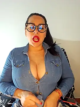 Nicoleefaith  online show from November 2025 12:10:02 AM