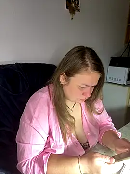 MartaXLove online show from September 2025 05:05:02 PM