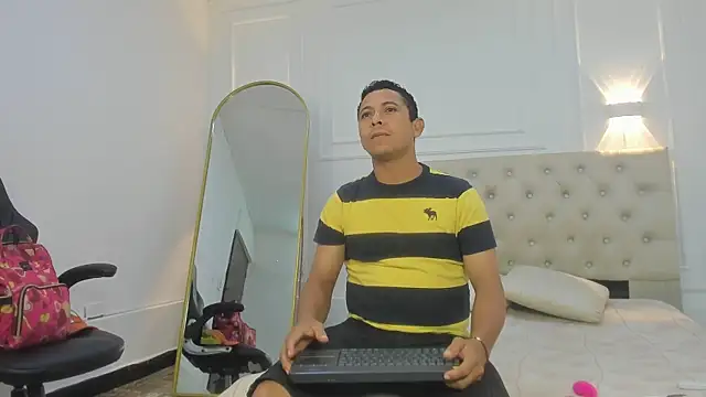 charlotte dante212 online show from February 2026 03:32:02 AM