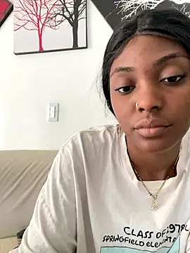 zaracollins01 online show from October 2025 01:43:02 PM