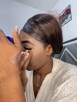 zaracollins01 online show from February 2026 06:04:02 PM