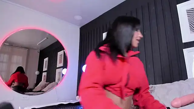 Manelyk evanss  online show from March 2026 06:57:01 PM